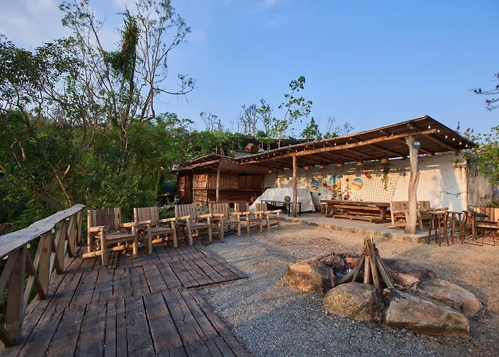 Eco By May5 - Forest & Sea View Hotel Hạ Long